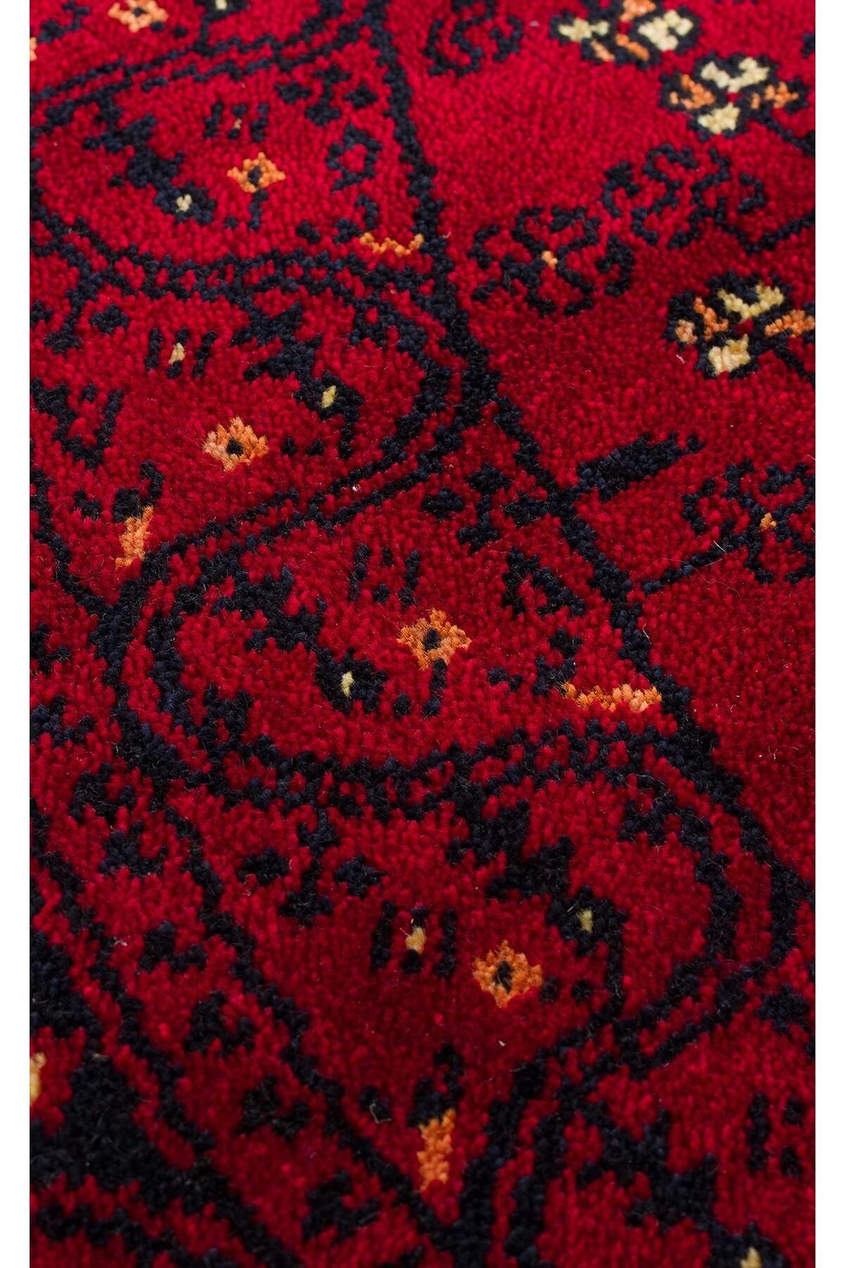 NOSTALJI 959 RED Q Afgan/Yağcıbedir Desenli El Emeği Özel Tezgahlarda Üretilen Modern Uşak Halısı