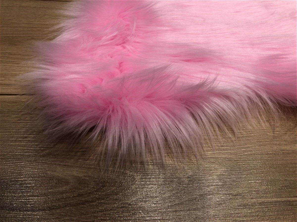 Halı Vagonu Pembe Renkli Uzun Tüylü Exclusive Post