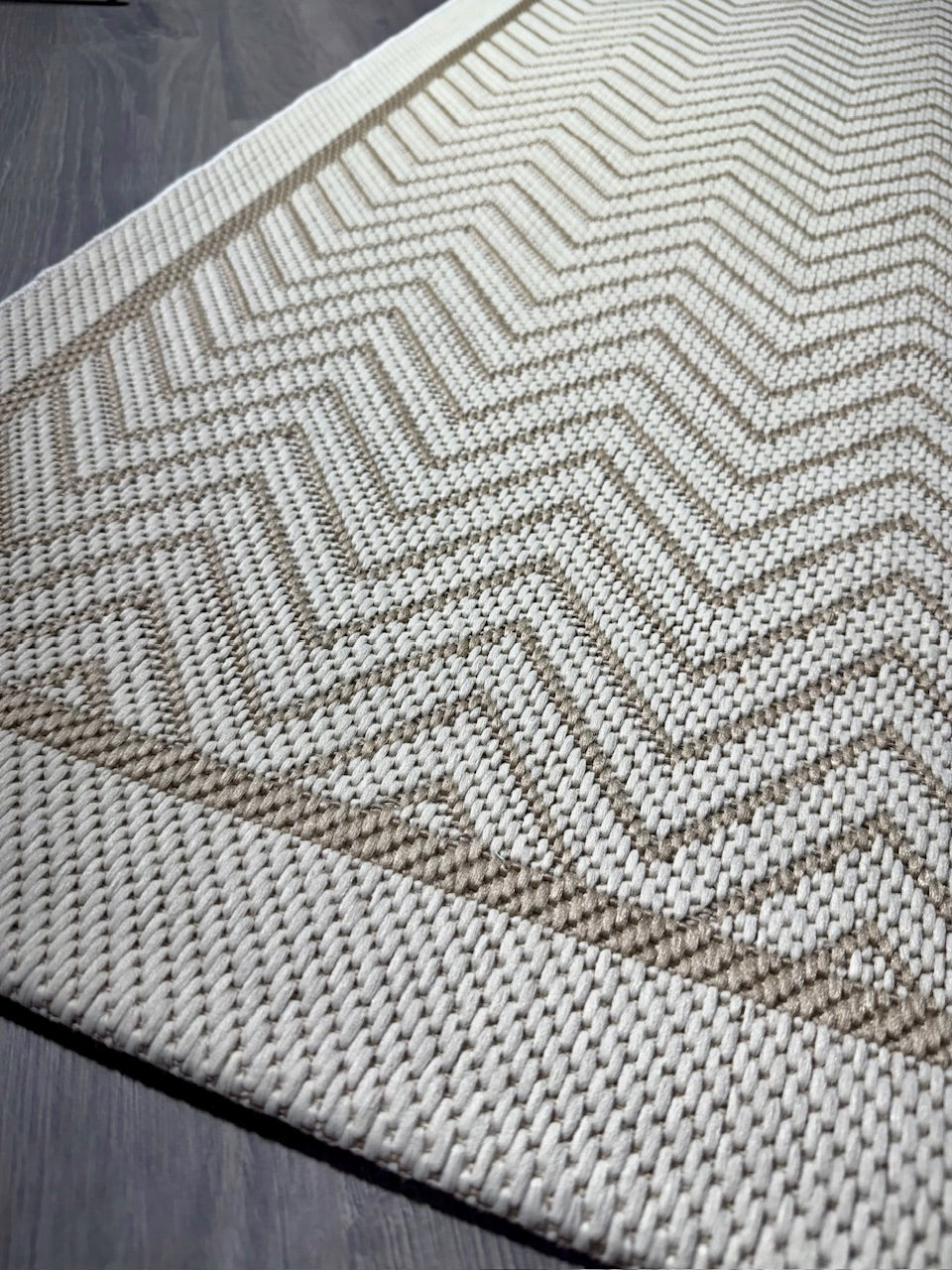 Halı Vagonu JS9717 Jüt Sisal Halı - Zigzaglı Krem Bej, Kaymaz Taban, Hav Yapmaz, Dayanıklı