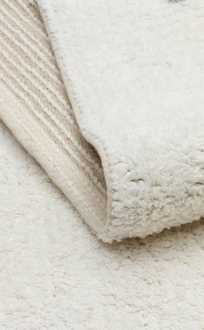 COTTON BOON XXW CBN 10, kaymaz tabanlı tasarımı ile güvenli bir oyun alanı sağlar, hem şık hem de kullanışlı.