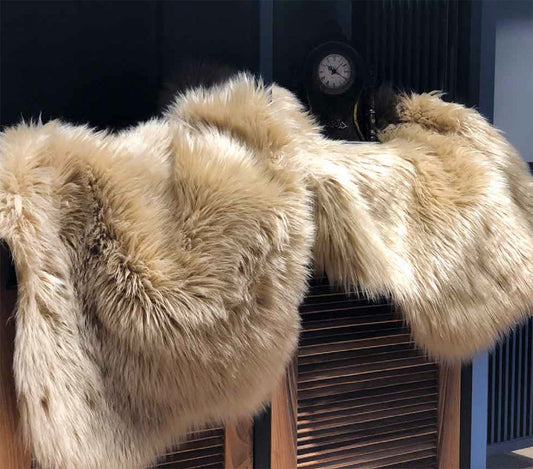 Halı Vagonu Camel renkli uzun tüylü exclusive post detaylı görünüm