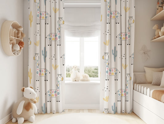 Halı Vagonu HV107 Lamalı Kaktüs Desenli Çocuk Odası Kadife Kumaş Fon Perde, çocuk odası için ideal ve şık bir décoration seçeneği. Çocuk Odası Fon Perde kategorisinde dikkat çekici tasarımıyla öne çıkıyor.