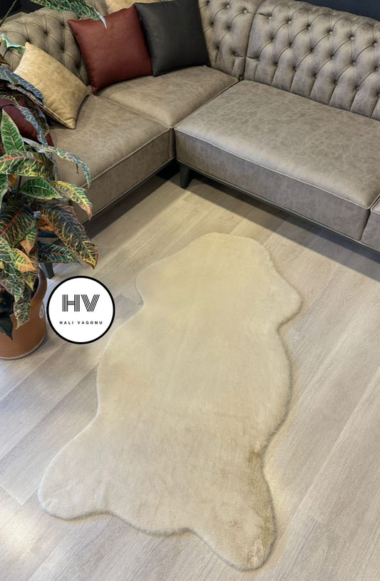 Halı Vagonu Taş Tavşan Post Halı - Yumuşak yapısı ve kaymaz tabanı ile dikkat çeken, 3 cm hav yüksekliği olan, leke tutmayan, sağlığa zararsız, tüy dökmez ve uzun ömürlü bir halı.