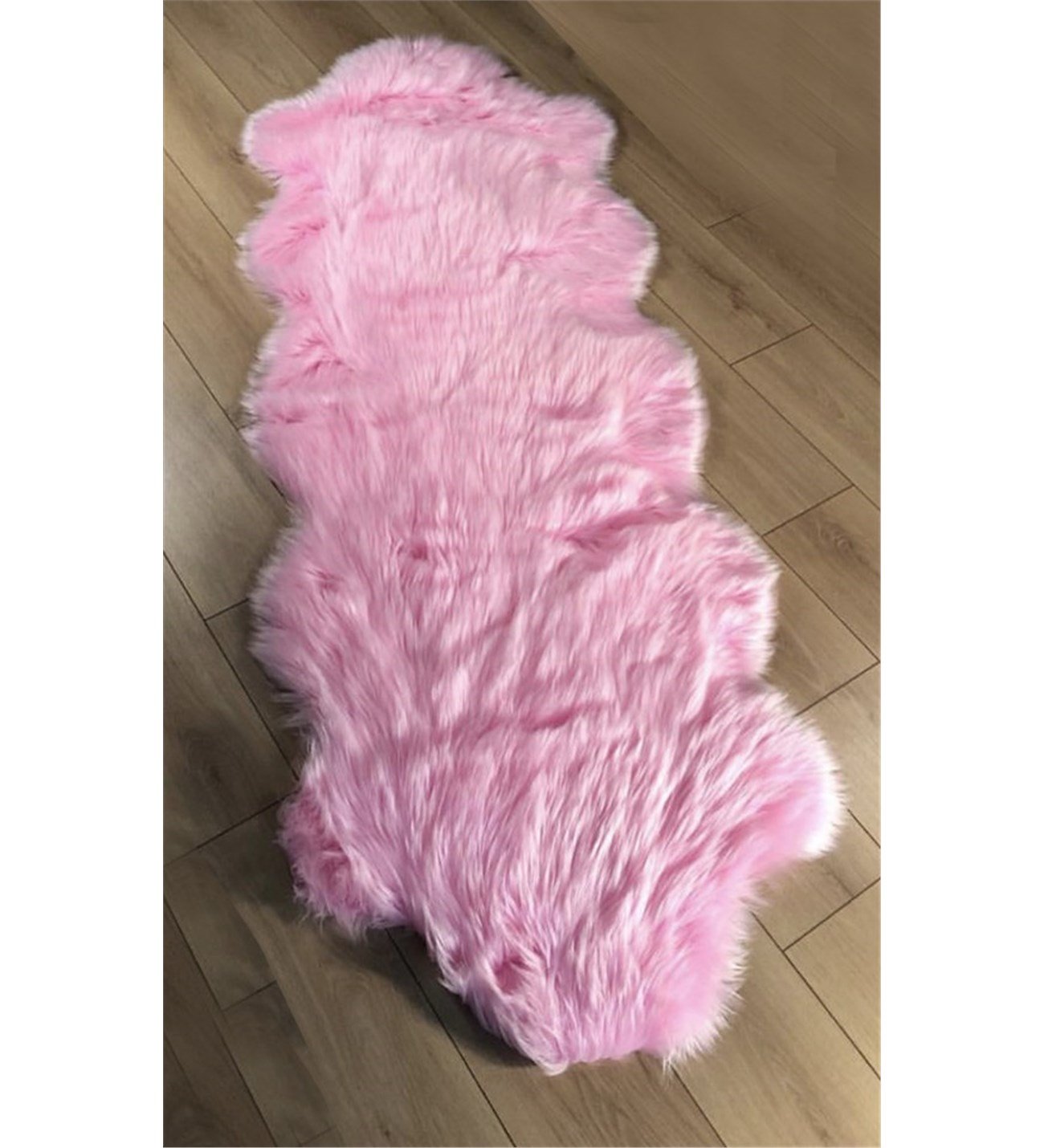 Halı Vagonu Pembe Renkli Uzun Tüylü Exclusive Post