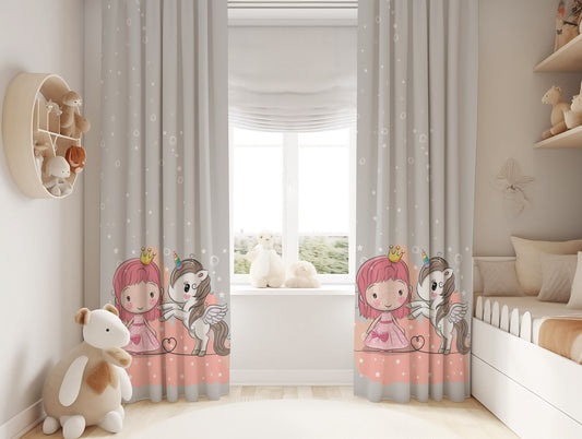 Halı Vagonu HV348 Pony Unicorn Prenses Desen Çocuk Odası Kadife Kumaş Fon Perde, çocuk odasını süsleyecek sevimli bir tasarım. Çocuk Odası Fon Perde olarak ideal seçim.